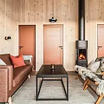4 Bedroom Awesome In Voringsfoss *
