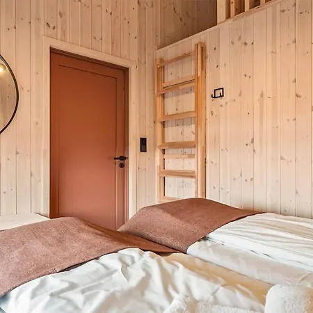 Semesterbostad 4 Bedroom Beautiful In Voringsfoss Maurset