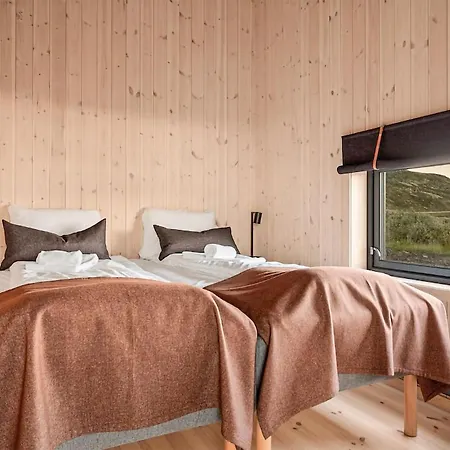 Semesterbostad 4 Bedroom Beautiful In Voringsfoss *