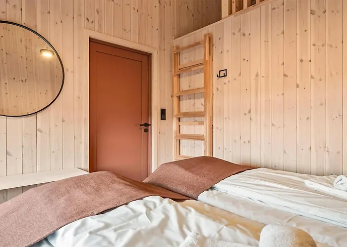 Nyaraló 4 Bedroom Awesome In Voringsfoss Maurset